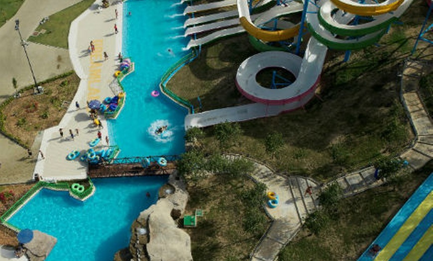 Image 5: Dreamland Aqua Park Admission