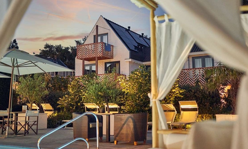 Image 2: Renesse: Comfort tweepersoonskamer met ontbijt