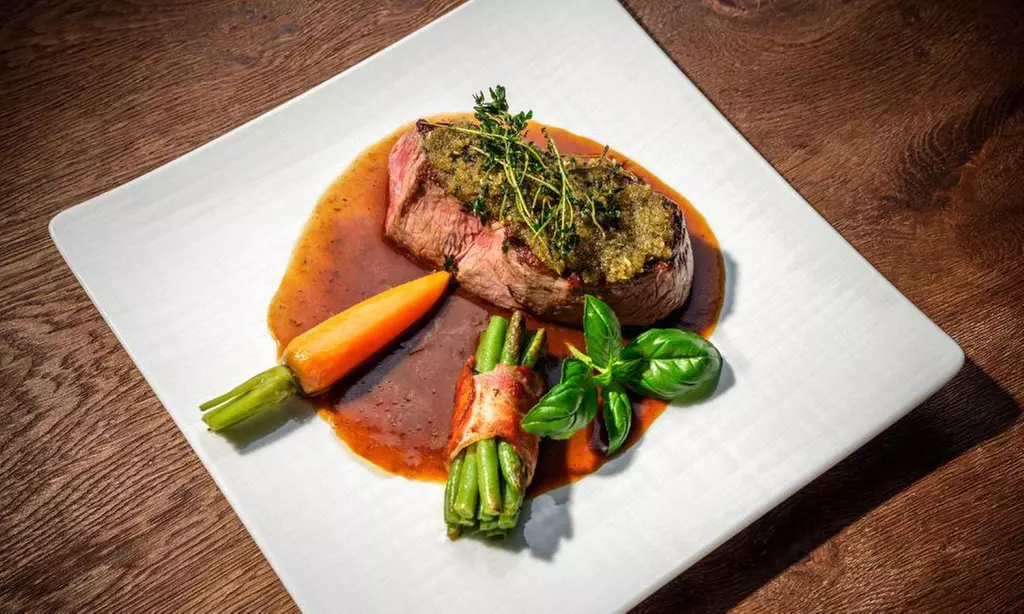 Büsum: 2 oder 3 Nächte inkl. Frühstück, 1x 2-Gänge-Menü & Schwimmbad