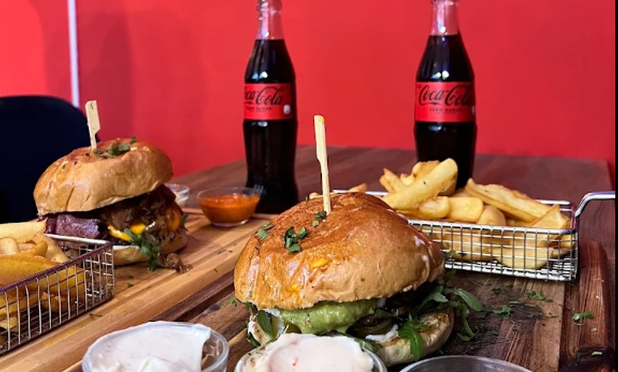 Image 4: Burger mit Pommes & Krautsalat für 1 - 4 Personen