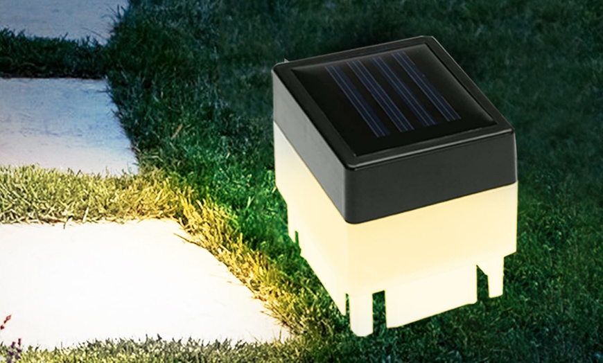 Image 10: Solar-Powered Garden Post Cap Light