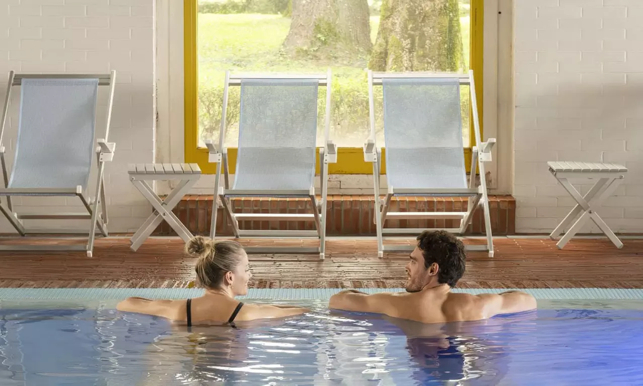 Monticelli Terme: 1 o 2 notti con colazione o mezza pensione e terme