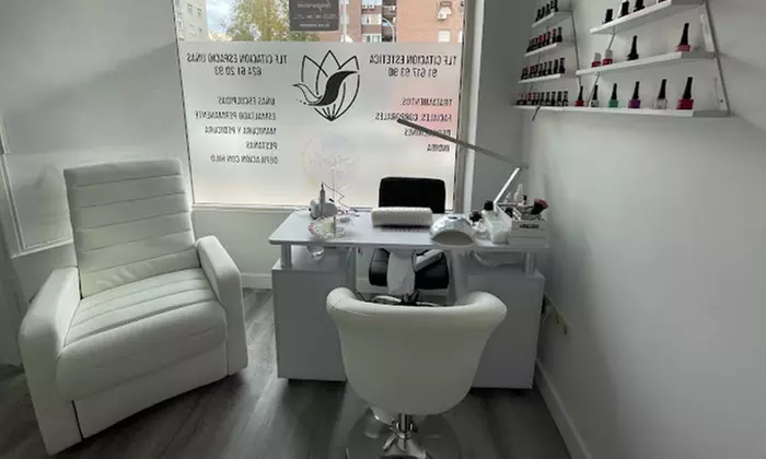 Limpieza facial con microdermoabrasión con punta de diamante e Indiba