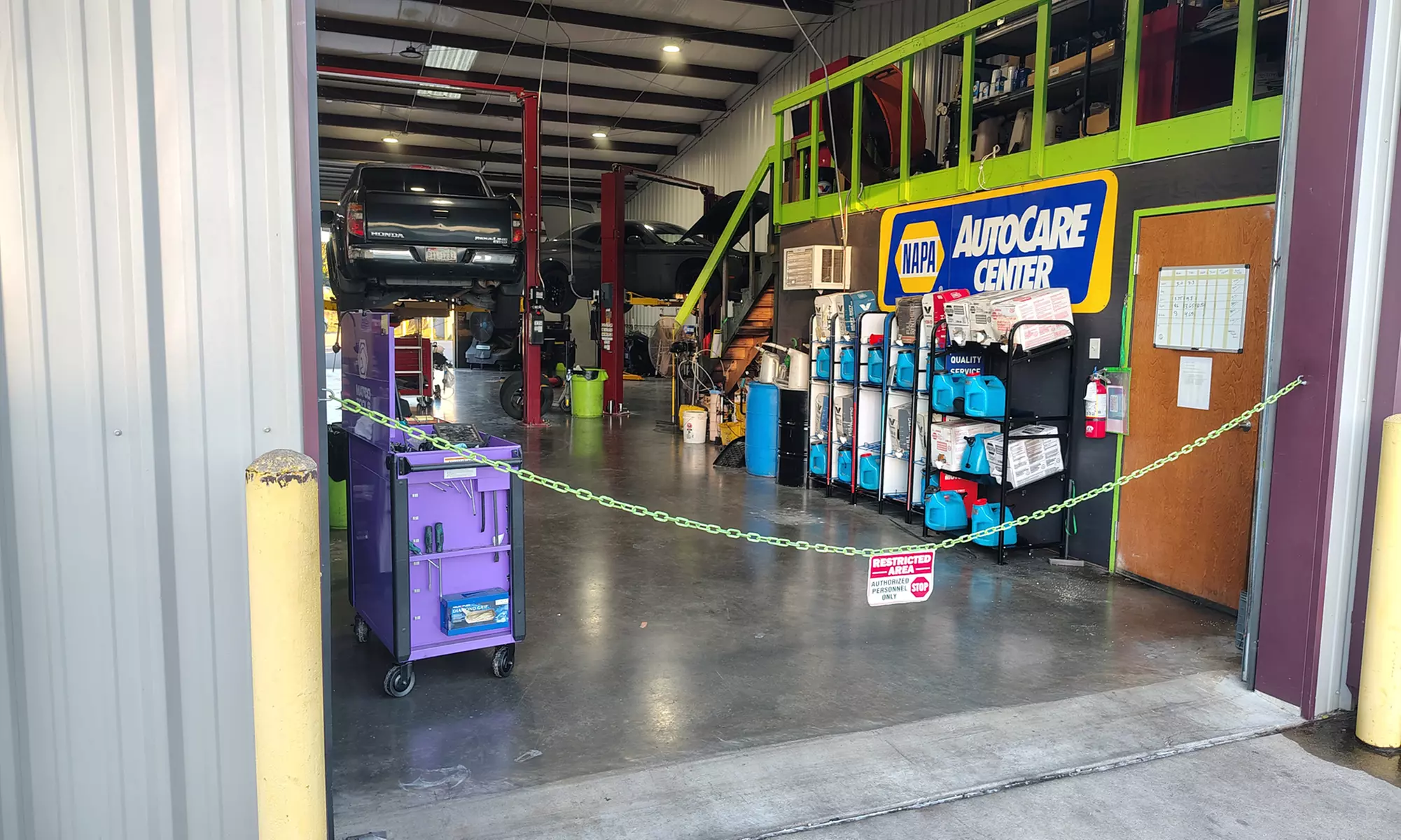 Experience Precision with 4-Wheel Truck, SUV or Car Alignment