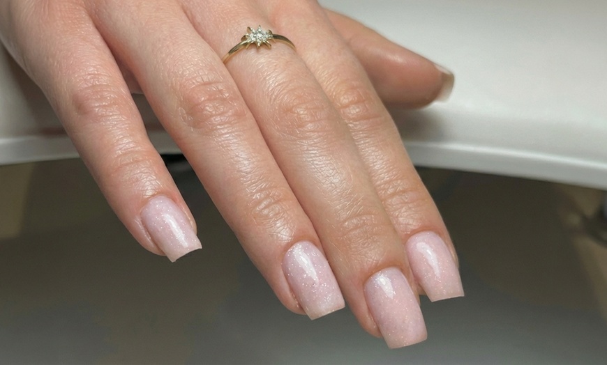 Image 6: Zadbaj o paznokcie z manicure hybrydowym lub żelowym