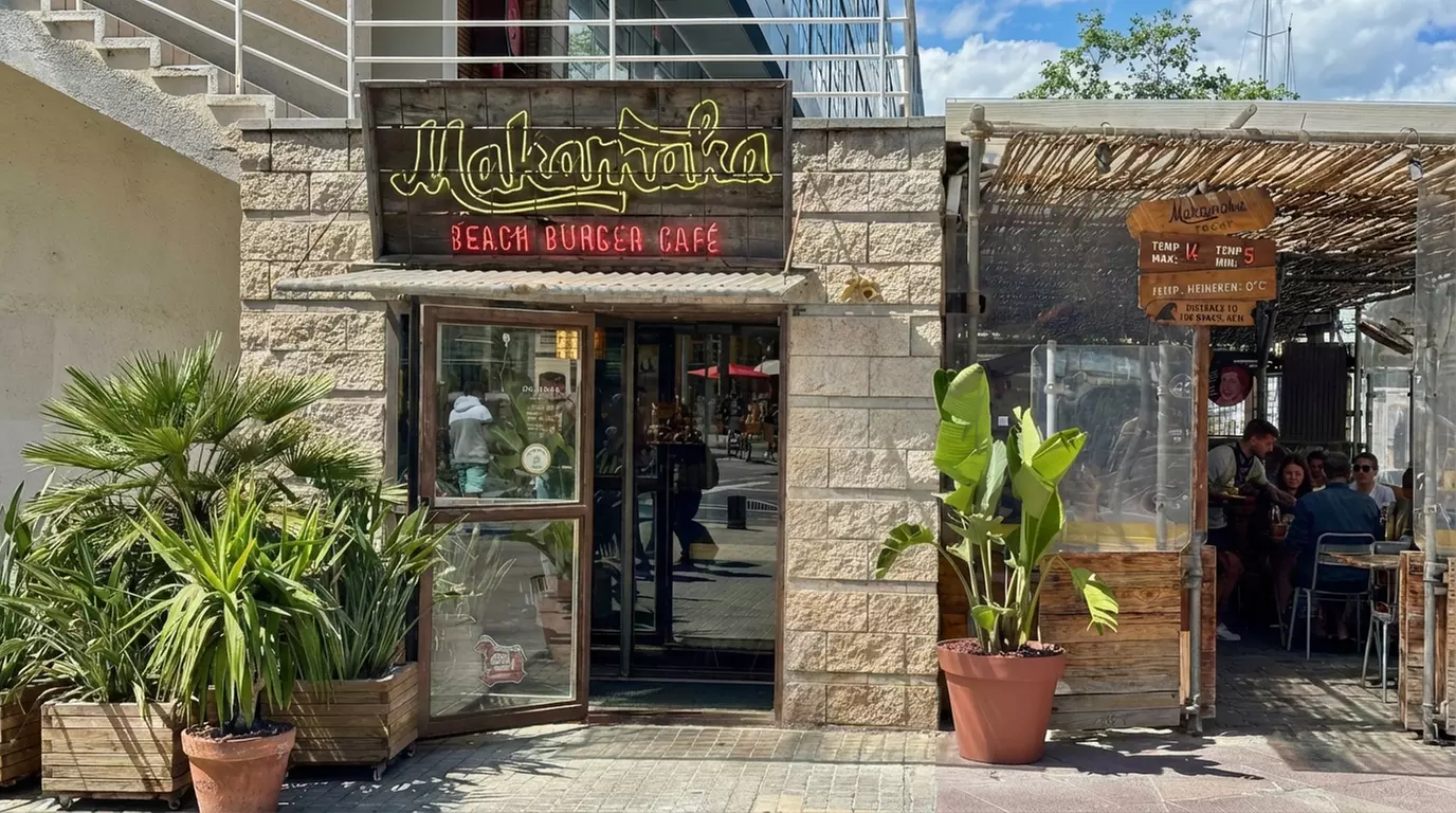 Menú de hamburguesa para 2 personas con opción a cóctel en Makamaka