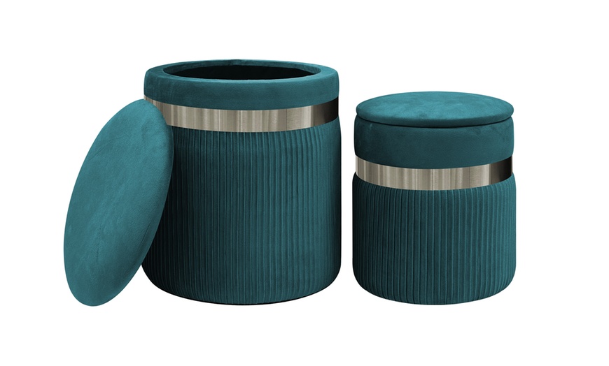 Image 7: Coppia di pouf in velluto