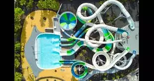 Entrada para niño o adulto a parque acuático Aqualava en Lanzarote