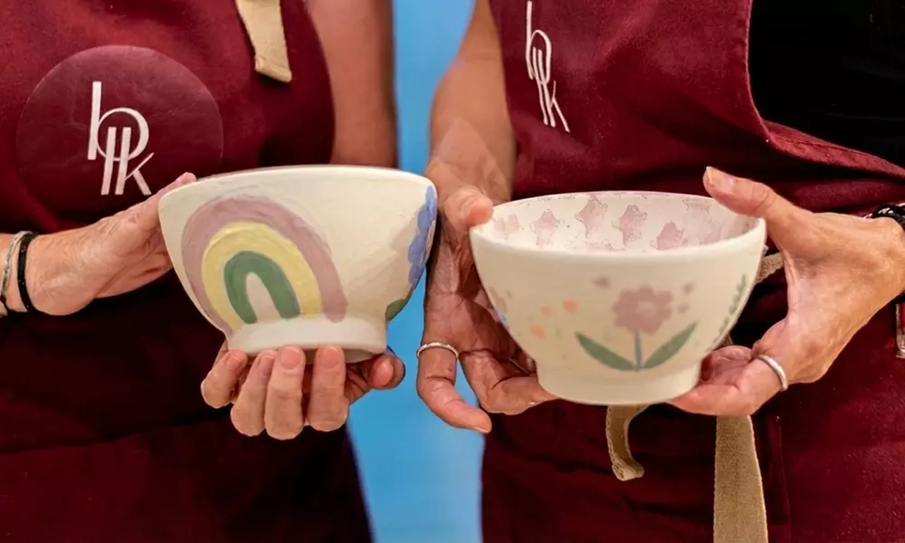 Taller de pintura en cerámica durante 2 horas con bebida