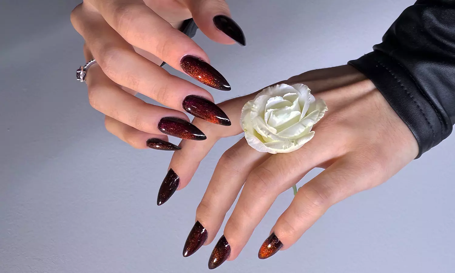 Manicure hybrydowy lub odnowa żelowa dla pięknych paznokci
