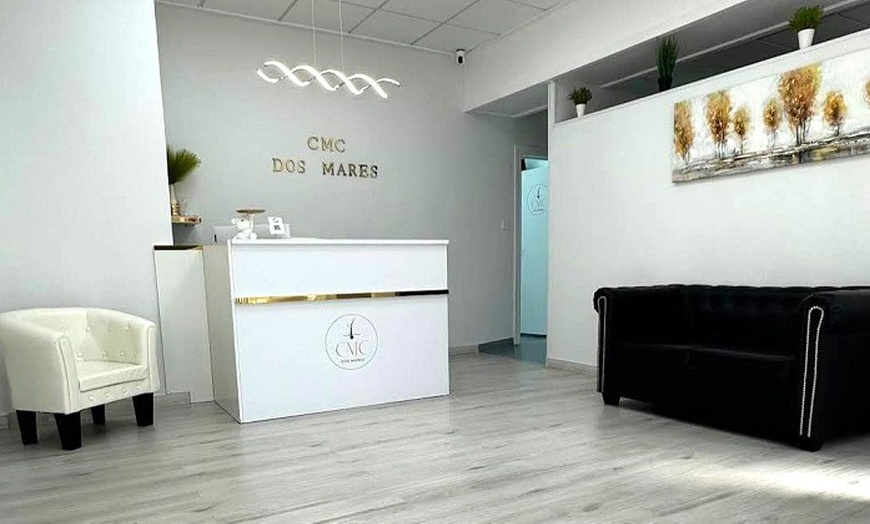 Image 10: Tratamiento facial reafirmante inyectado con mesoterapia y retoque