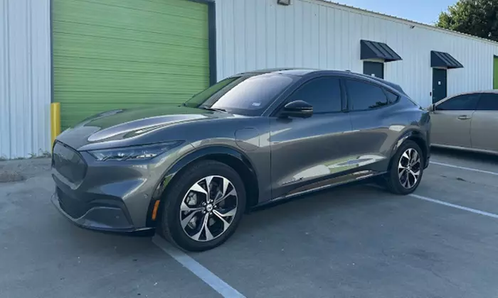 Carbon AutoBahn Tinting for 2cFront Door Windows or 1 Full Vehicle