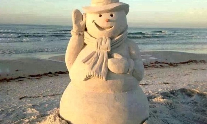 Image 2: Enjoy a Christmas-Themed Food and Music Festival in Tampa Bay Area