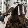 Image 1: Perfektes Haarstyling: Klassischer Schnitt oder Balayage & Glossing
