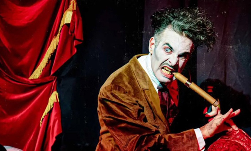 Image 1: Experimenta verdaderas emociones con el espectáculo "Circo del miedo"