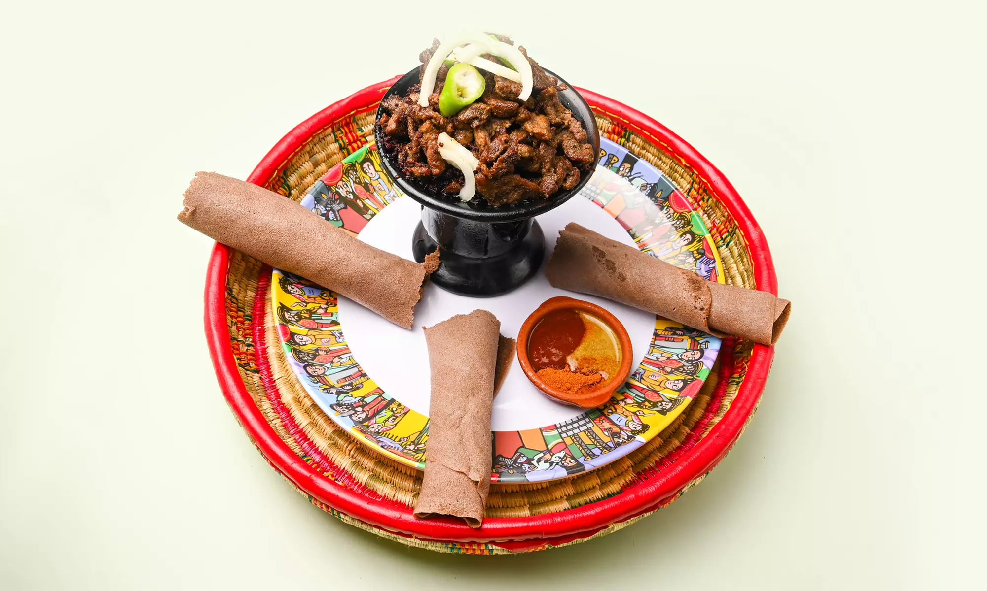 Äthiopischer Zwei-Gänge-Genuss: Vorspeise & Enat Teller nach Wahl