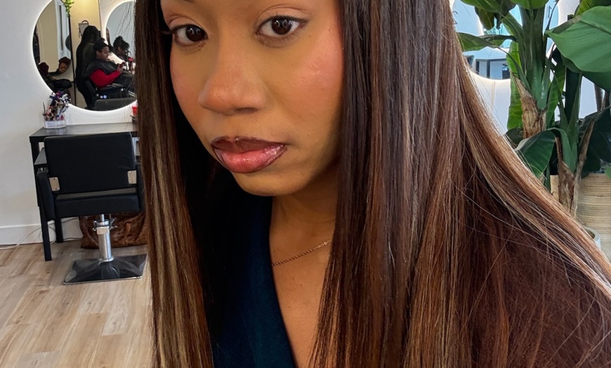 Image 3: Quick Weave Services with Leave Out and Styling Options