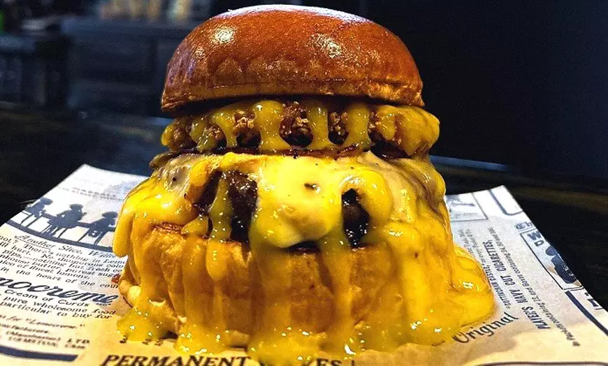 Image 12: Menú de hamburguesa smash o prime para 2 o 4 personas, postre y bebida