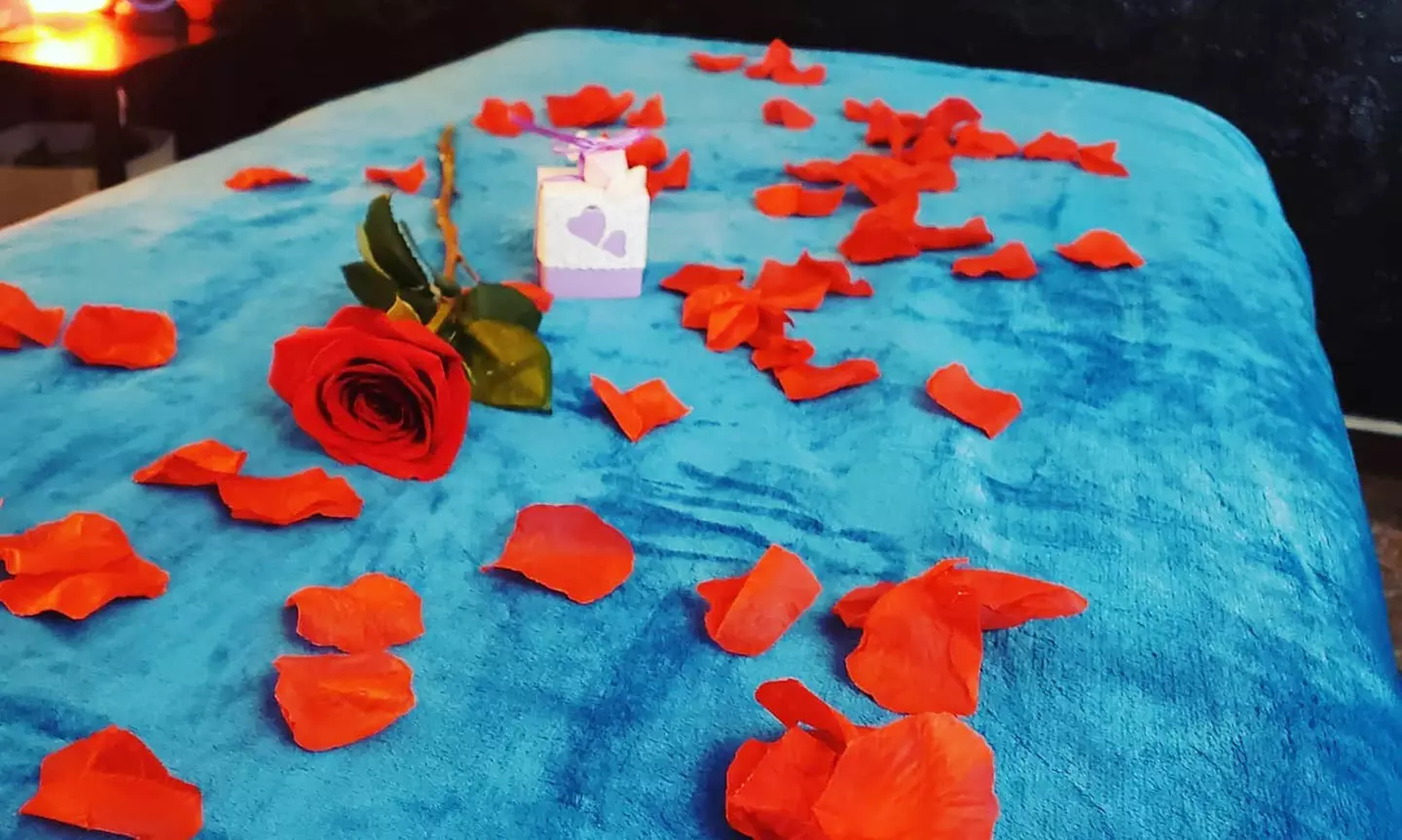 Unwind with One 60-or 90-Minute Full Body Couples Massage