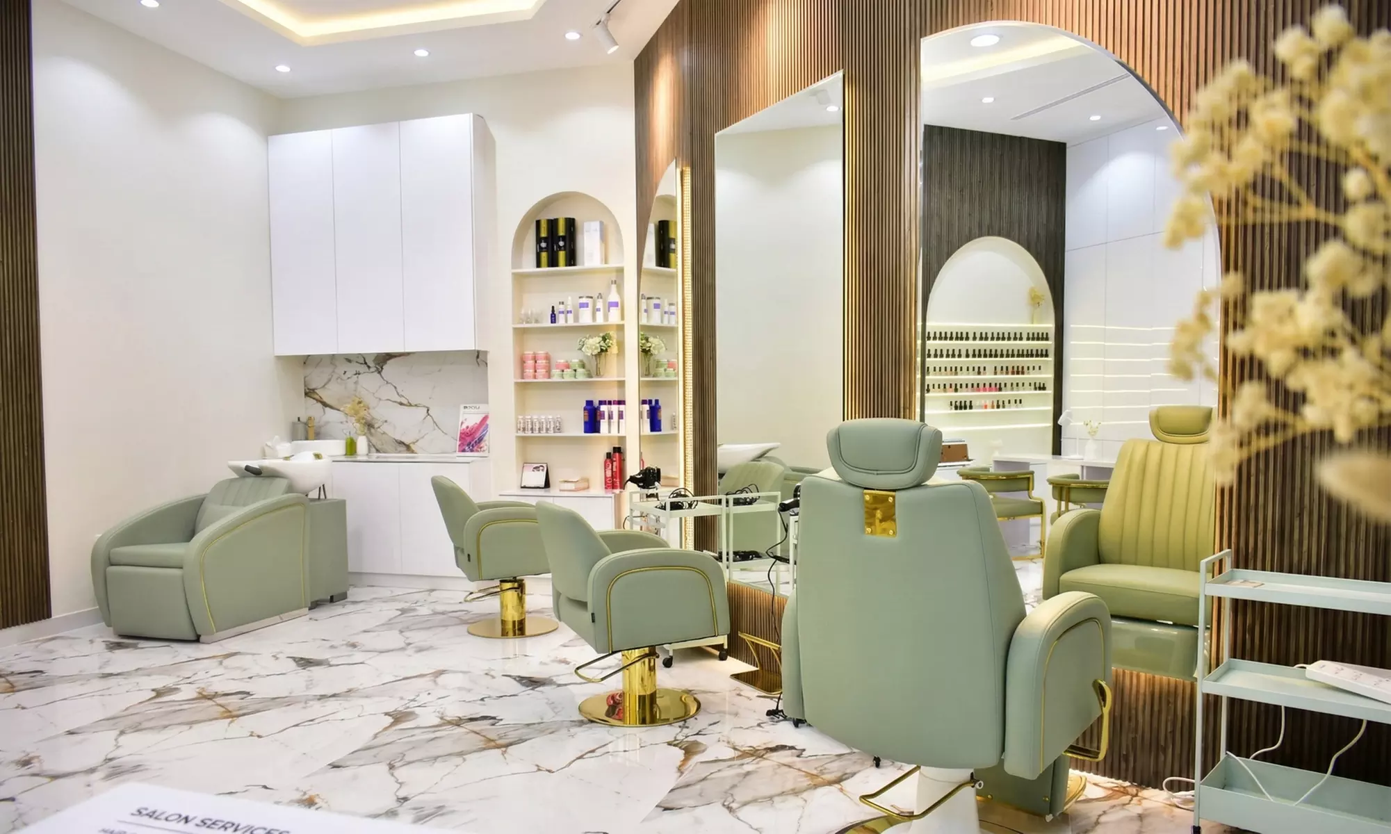 Beautiful Eyelash Extensions: Classic, 3D, or Full Set with Refills