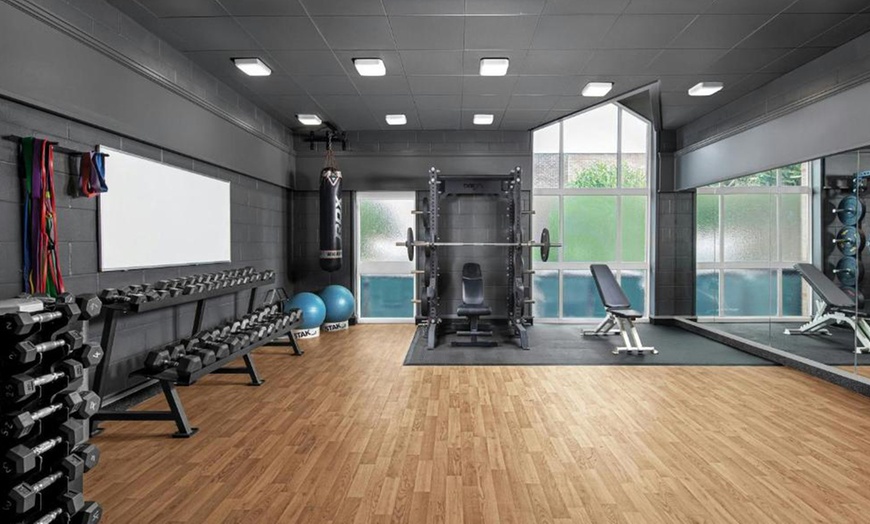 Image 13: Essex: 4* Stay for 2 or 4 with Breakfast and optional Zoo tickets 