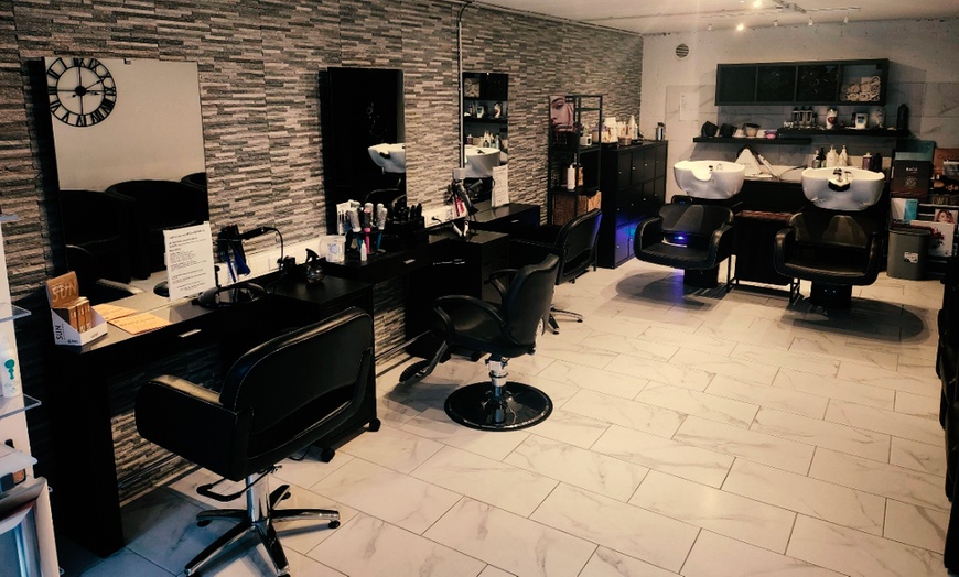 Image 3: Cheveux lisses et soyeux : offrez-vous un lissage brésilien