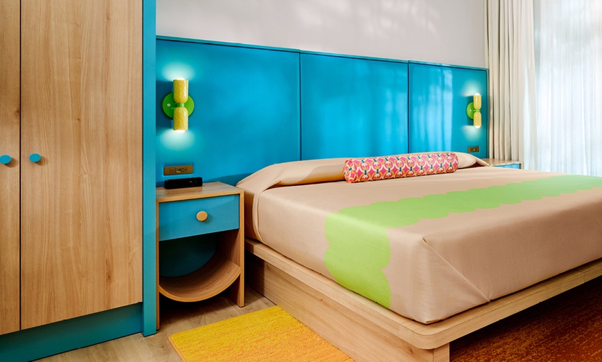 Image 11: Stay at Universal Kids Resort with Family-Friendly Comfort
