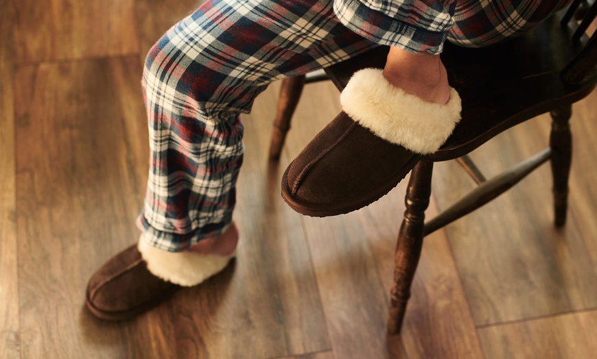 Image 2: Women's Islander Sheepskin Slippers