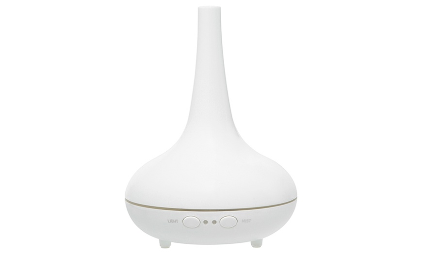 Image 11: Aroma Diffuser with Essential Oil