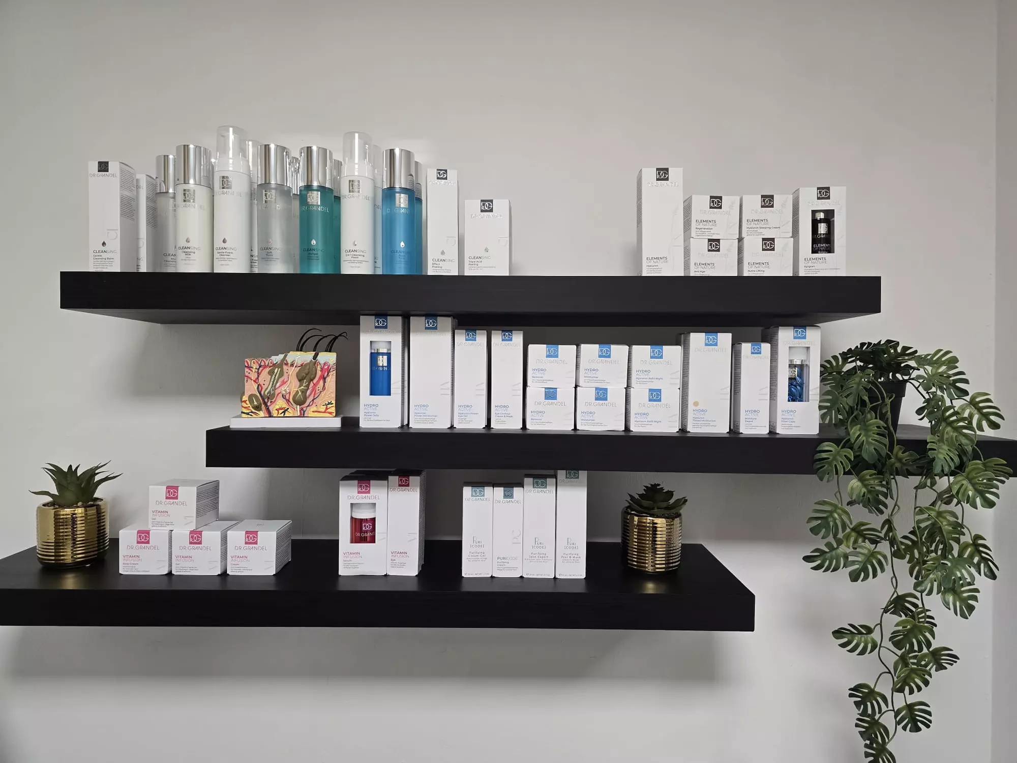 Stralende huid: Hydrafacial of microneedling behandeling (60 min.)