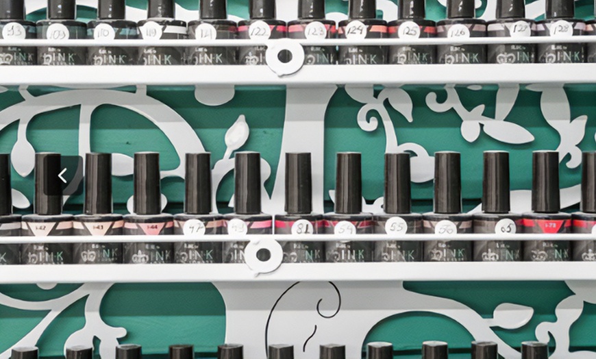 Image 9: Autumn inspiration: Deluxe Gel Polish or BIAB Manicure Awaits You