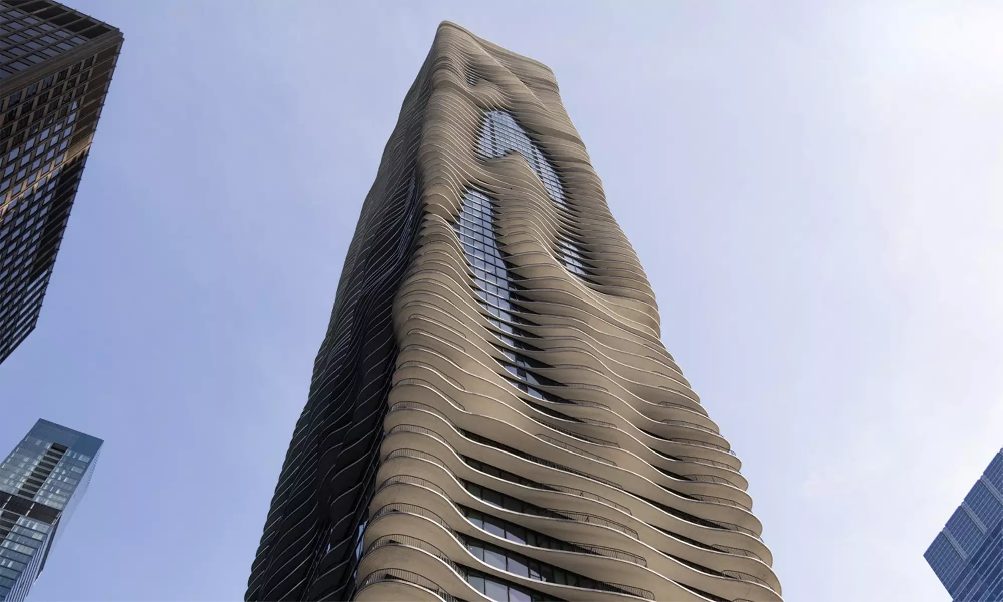Hotel Near Millennium Park w/ Breakfast or Valet for Select Options
