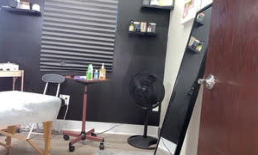 Image 5: One, Three, or Five 60-Minute Brazilian Wax Sessions for One Person