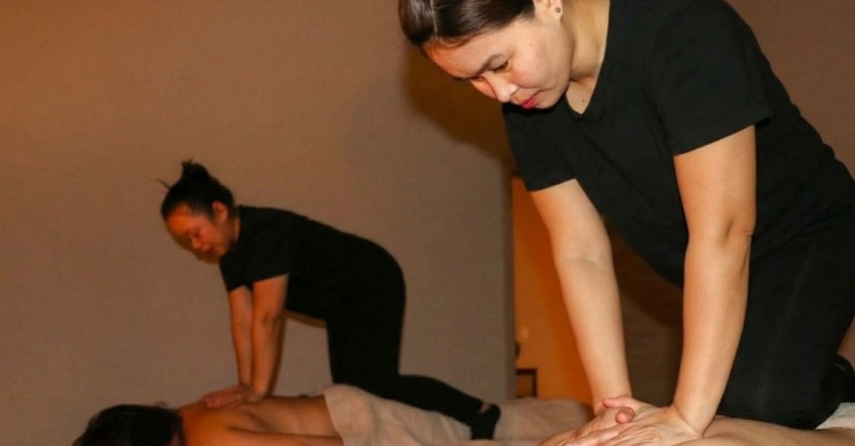Masaje tradicional oriental filipino en pareja en Madrid