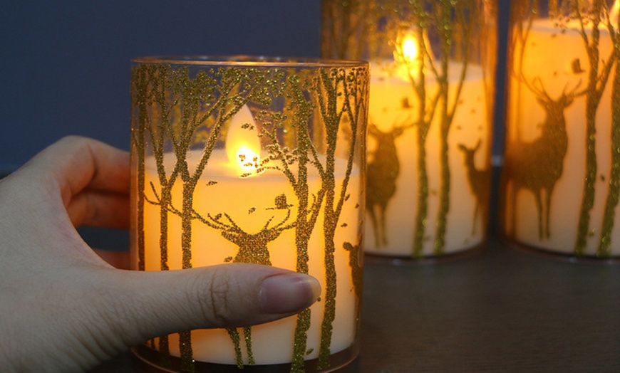 Image 4: Three Pieces of LED Electronic Candle Lights with Elegant Elk Design