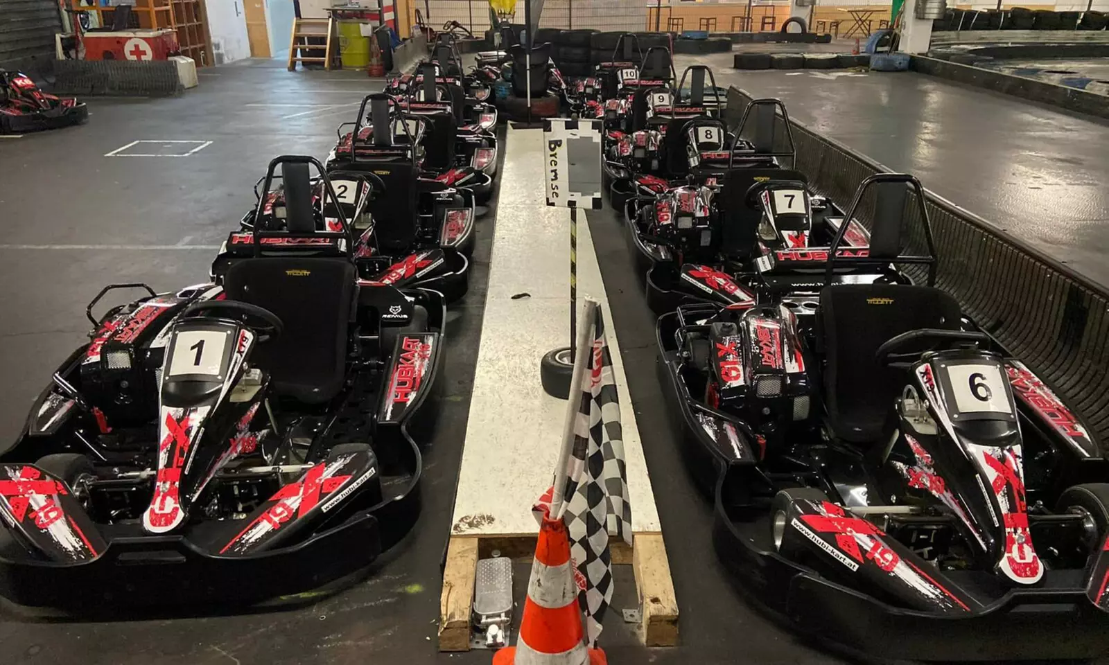 Jetzt aufs Gas: 45 Min. Go-Kart Fahrspaß für 1 oder 2 Personen