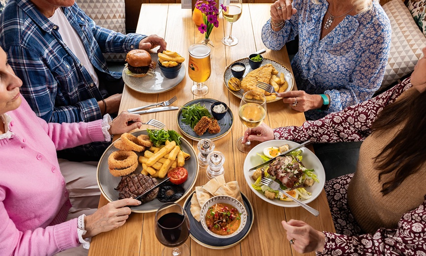 Image 7: Tullie Inn Balloch -Heritage Pubs Delicious Dining Experiences for Two