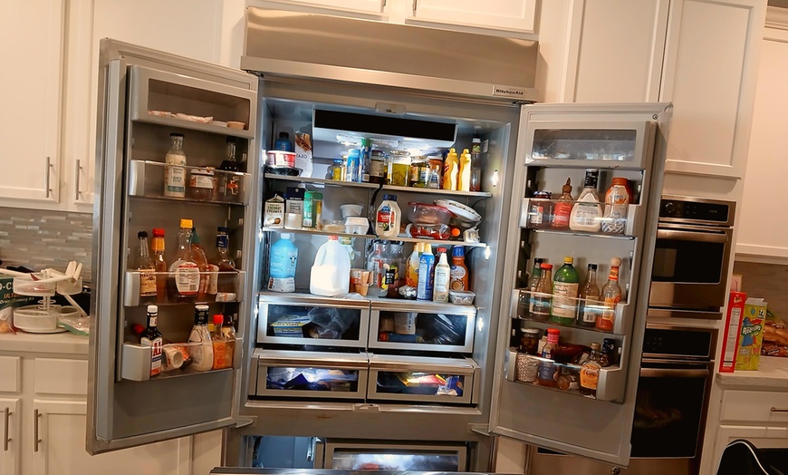 Image 4: Home Cleaning: 3–5 Hour Sessions or Half-Bath Deep Clean with Supplies