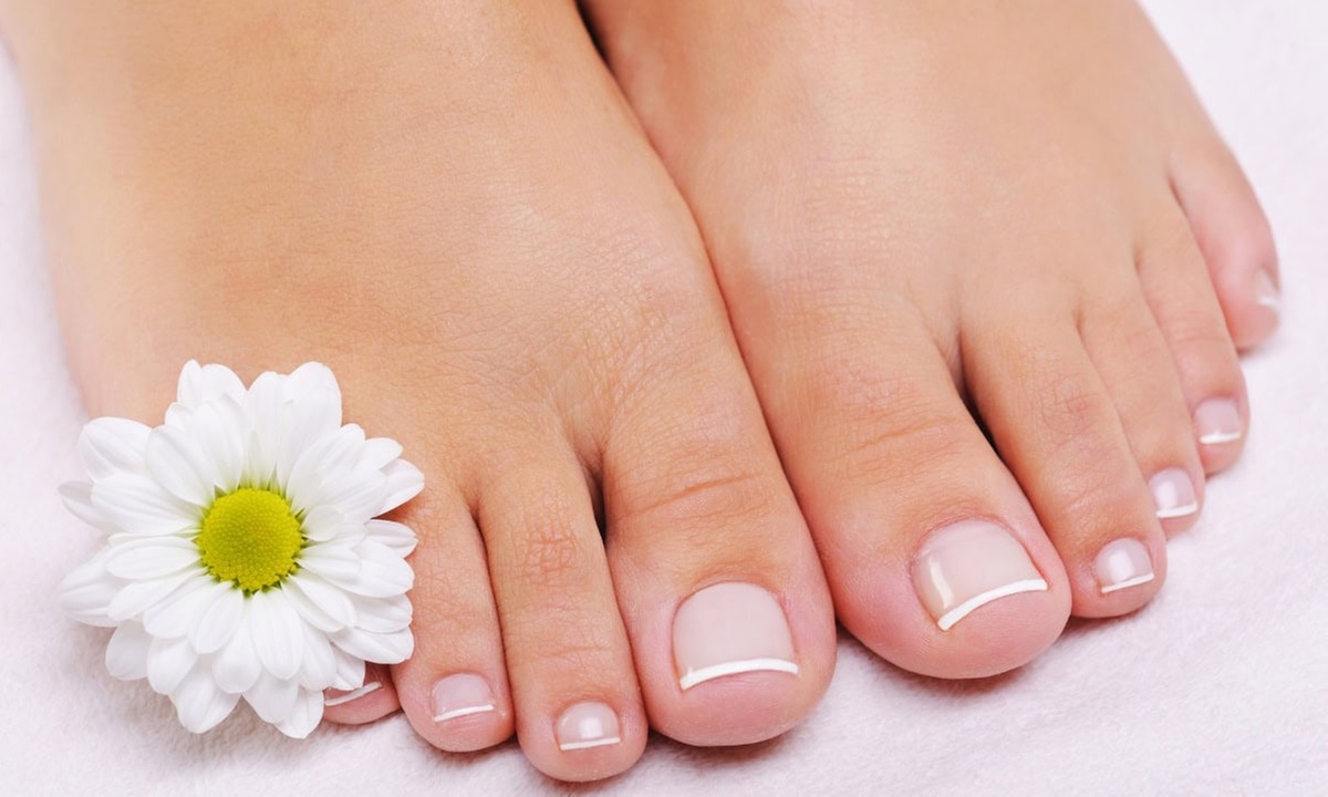 1 Collagen Gel Manicure or 1 Collagen Gel Pedicure or Both