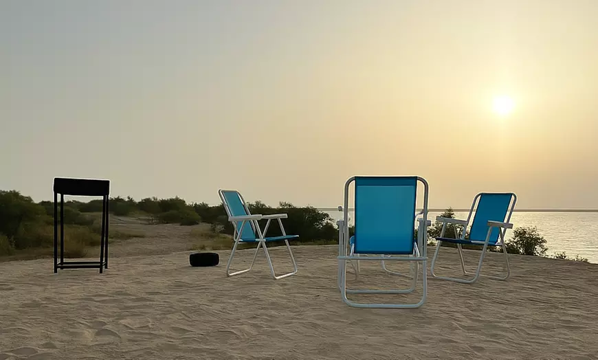 Image 3: Private Island Party with Breathtaking Skyline Views for 12 Guests!