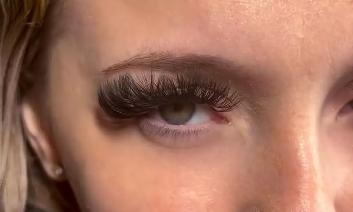 Full Set Eyelash Extensions – Hybrid, Volume, Mega Volume, or Wispy Volume Styles (Up to 51% Off) - Second Medium