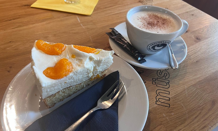 Image 2: Kaffee & Kuchen für 1, 2 oder 4 Personen