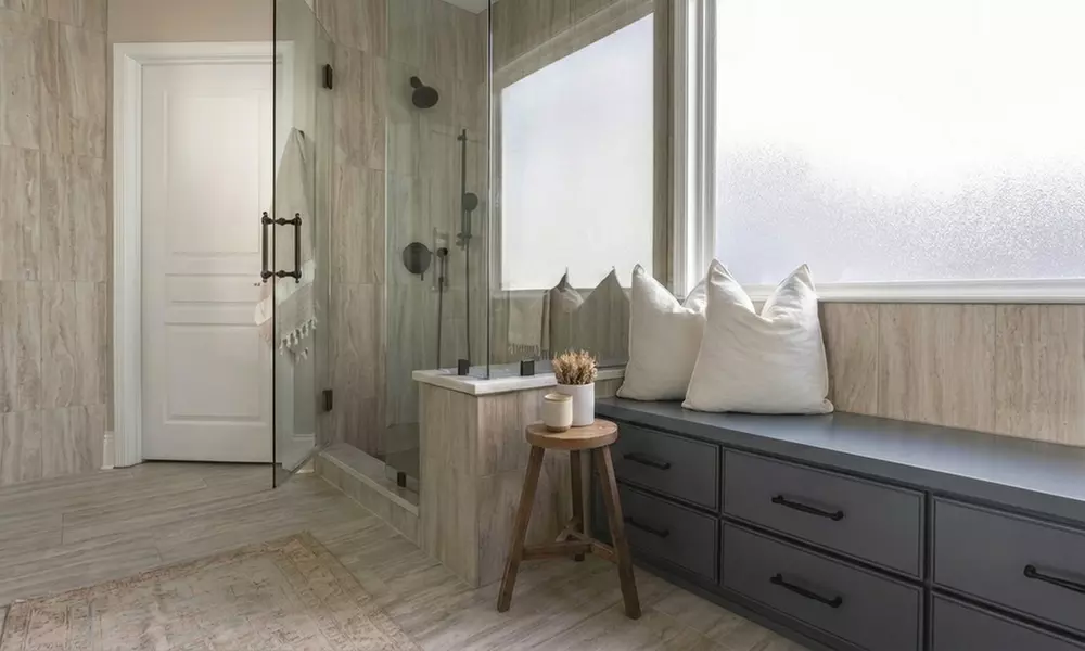 Expert Tile Backsplash Installation & Bathroom Remodel Savings