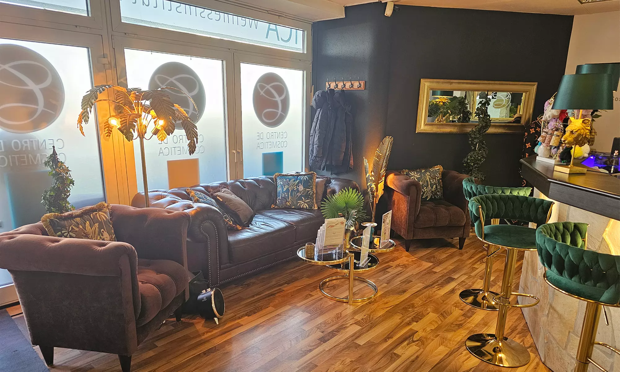 Verwöhne dich mit einer 60-minütigen Aloe Vera Gesichtspflege