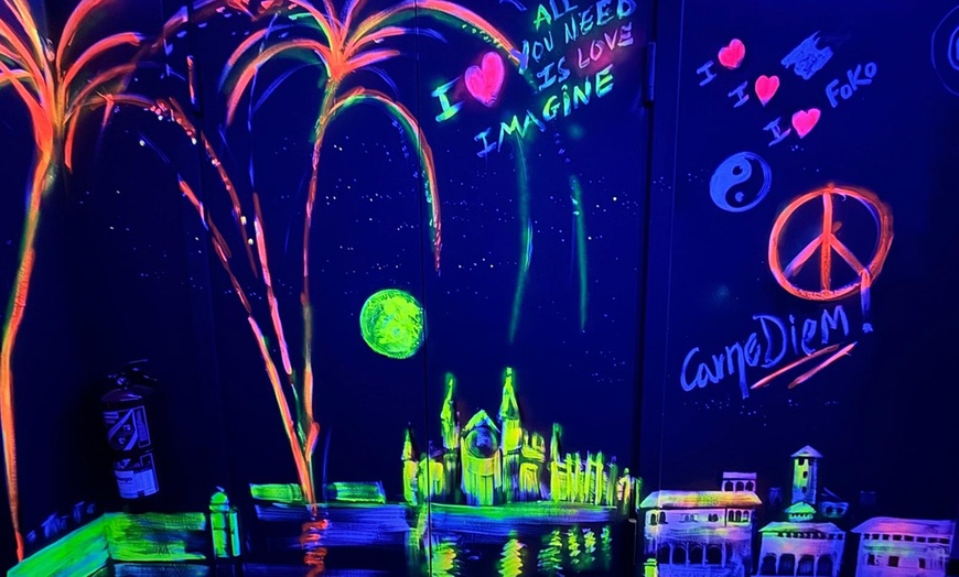 Image 9: 1 entrada de niño o adulto a la exposición inmersiva en FoKo