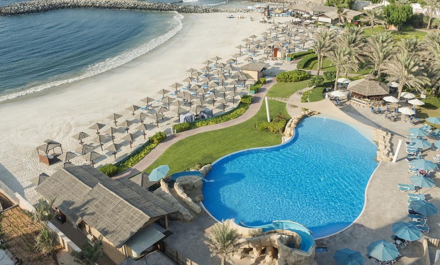 Image 8: Sharjah: 1- or 2-Night 4* Beach Break with Breakfast