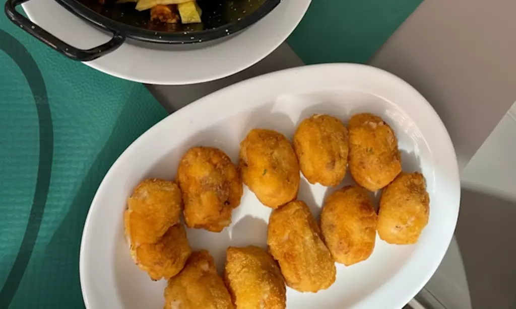 Asturias, en tu mesa: menú para 2 o 4 con 3 pases, postre y bebidas