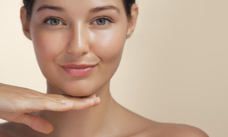 Image 1: Sesión de mesoterapia de hidratación profunda en zona a elegir para 1