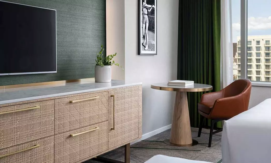 Member's Only: 4-Star Omni Hotel in San Diego's Gaslamp Quarter