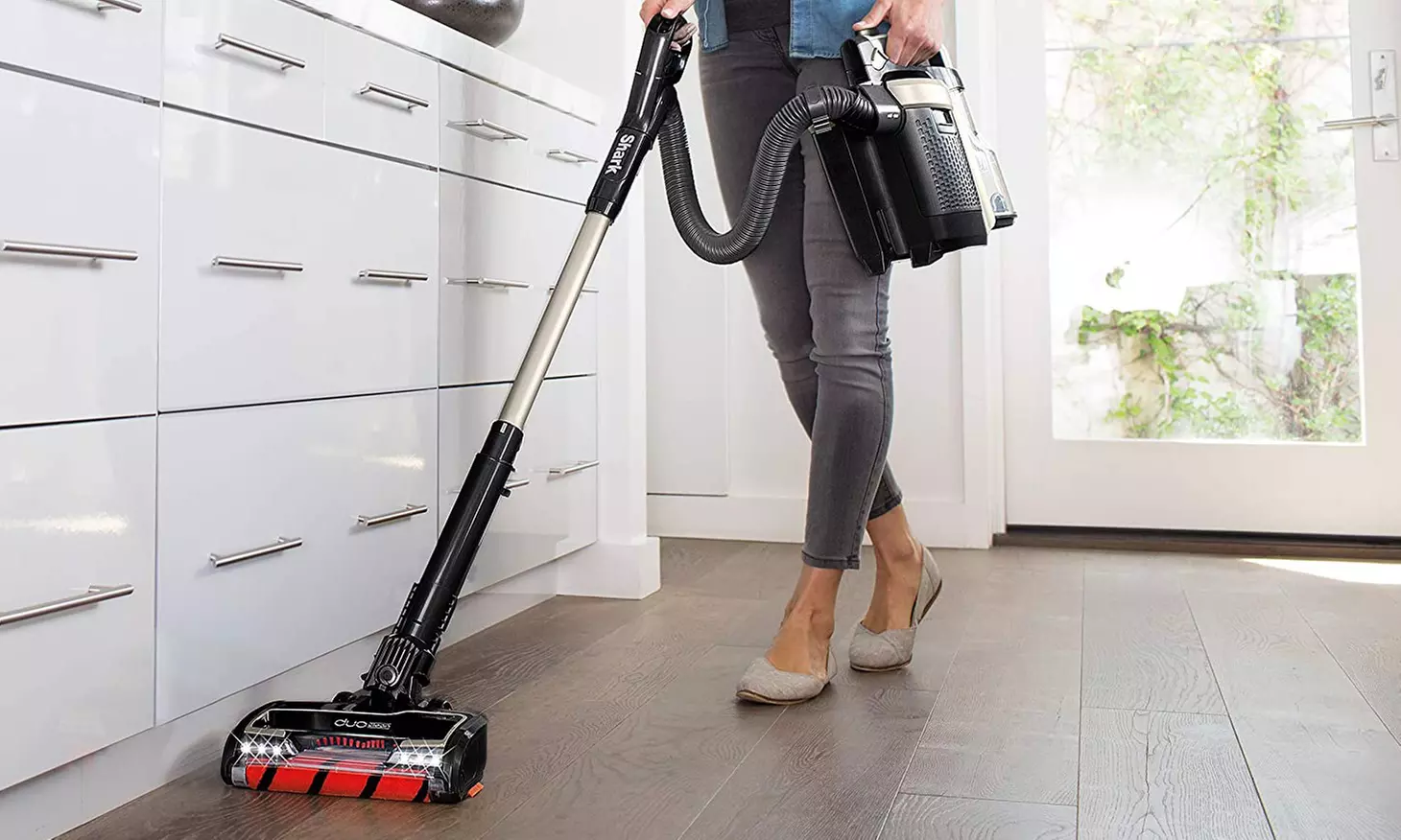 Shark ION P50 Cordless Vacuum Cleaner (Manufacturer Refurbished) - Second Medium